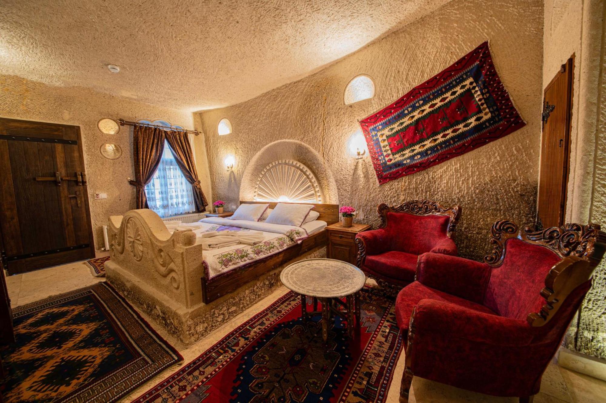 Safran Cave Hotel Гореме Экстерьер фото